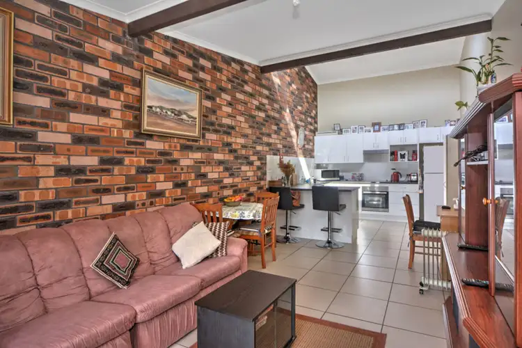7/49 Brinawarr Street, Bomaderry NSW 2541