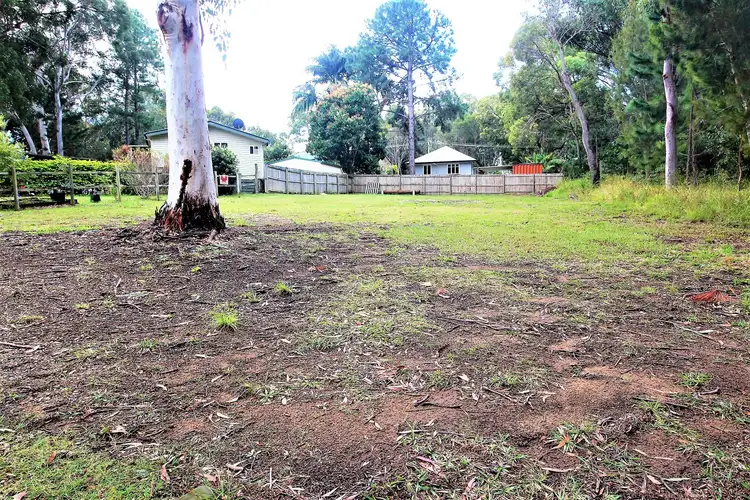 28 alexander Street, Macleay Island QLD 4184