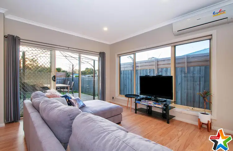 Second view of Homely townhouse listing, 2/17 Morelle Court, Mooroolbark VIC 3138
