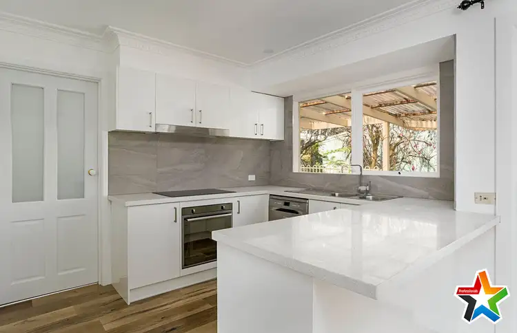 28 The Avenue, Montrose VIC 3765