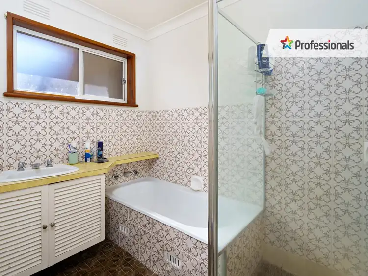 Sixth view of Homely house listing, 9 Banks Avenue, Kooringal NSW 2650