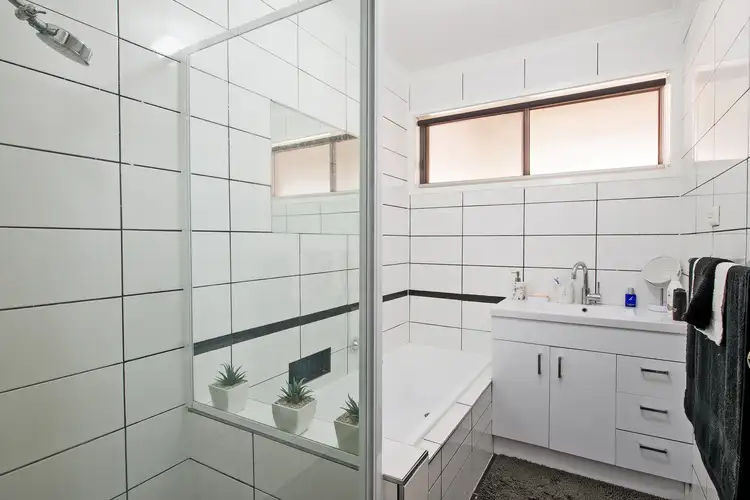 Sixth view of Homely house listing, 20 Domaille Crescent, Swan Hill VIC 3585