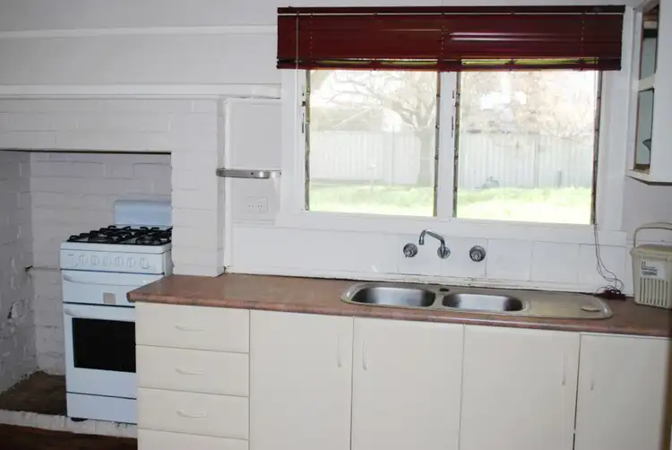 Fifth view of Homely house listing, 11 Maxwell Street, Shepparton VIC 3630