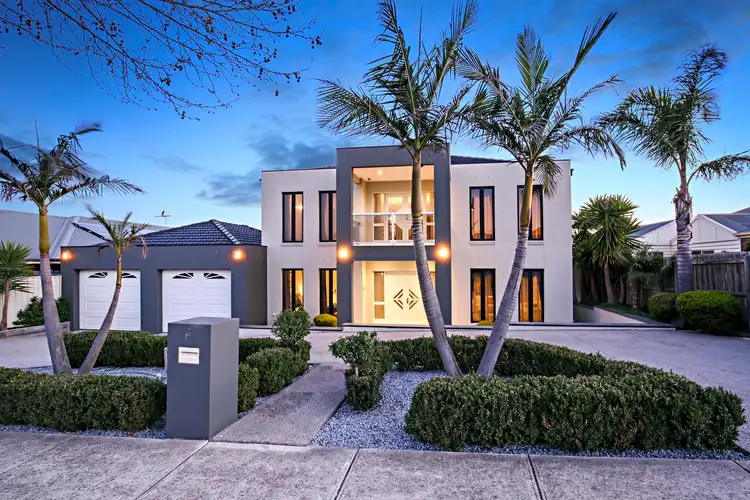 3 Lancelot Court, Hillside VIC 3037