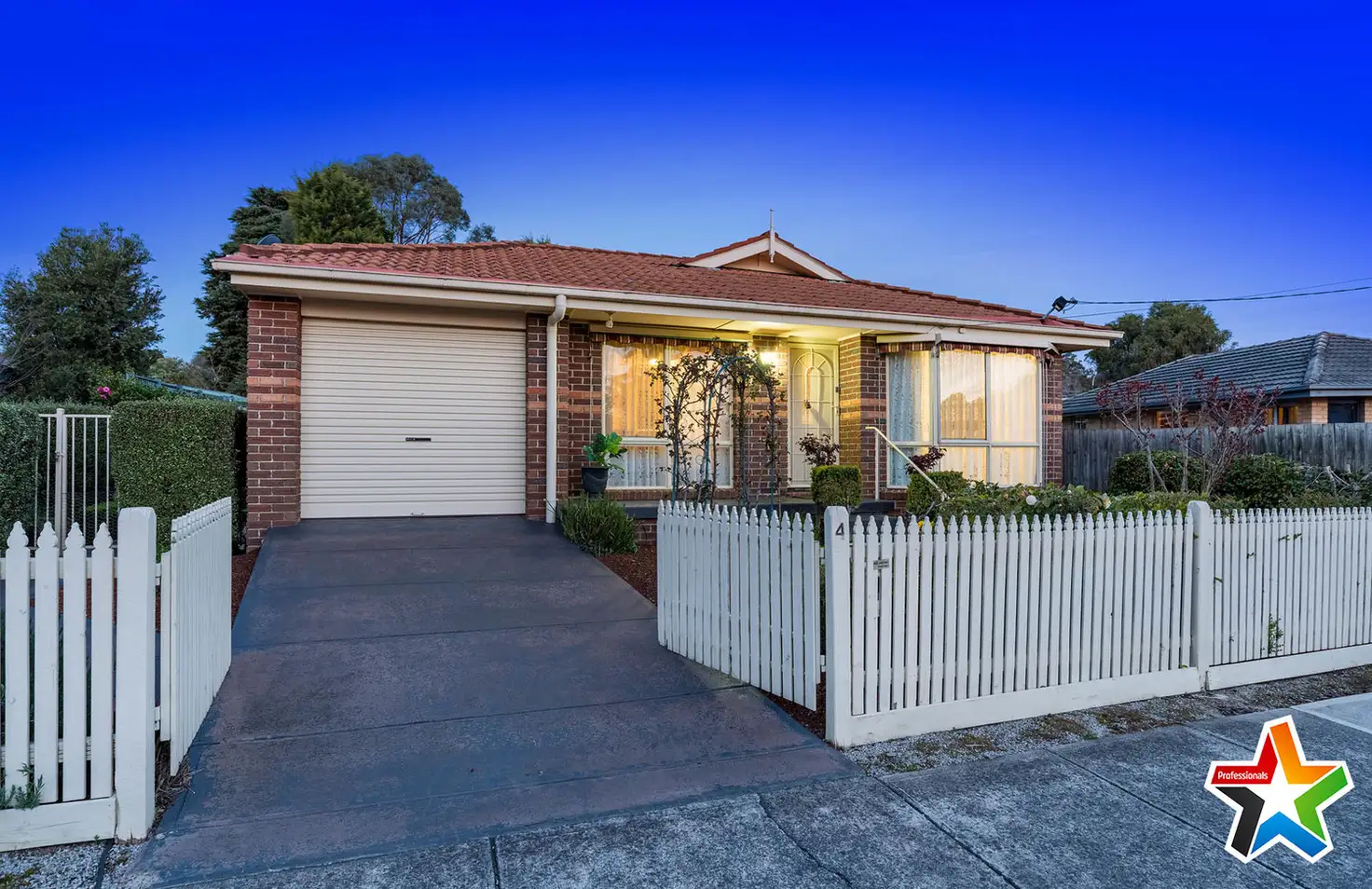 Main view of Homely house listing, 4 Chaucer Street, Mooroolbark VIC 3138