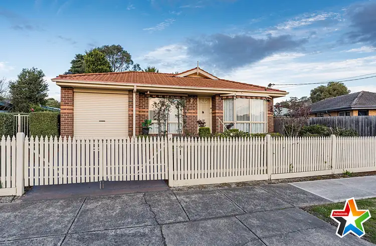 Second view of Homely house listing, 4 Chaucer Street, Mooroolbark VIC 3138