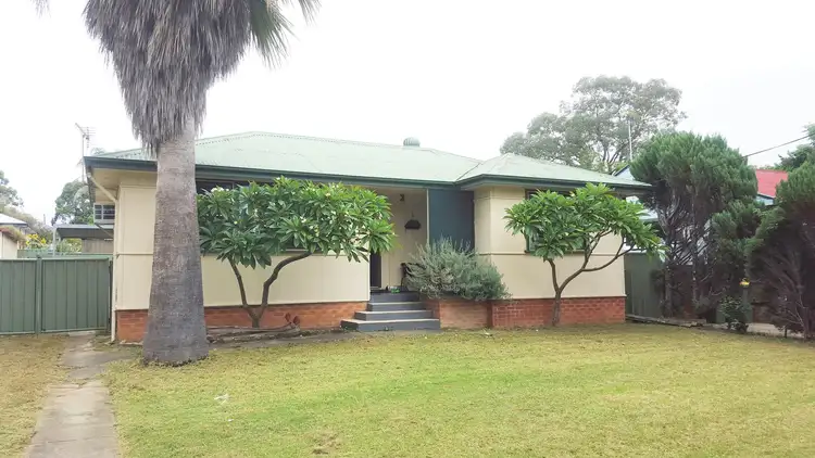 6 Knapp Avenue, Nowra NSW 2541