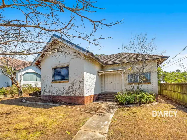 6 Lind Street, Newmarket QLD 4051