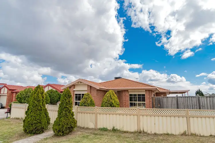 2 Border Place, Meadow Heights VIC 3048