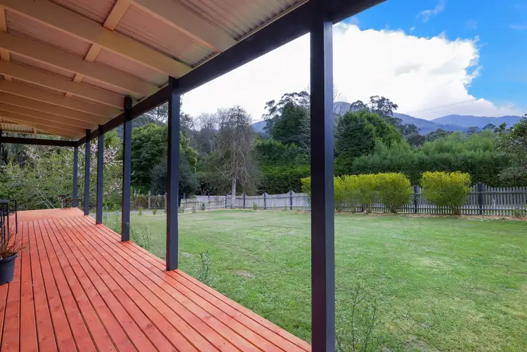 384 Woods Point Road, East Warburton VIC 3799
