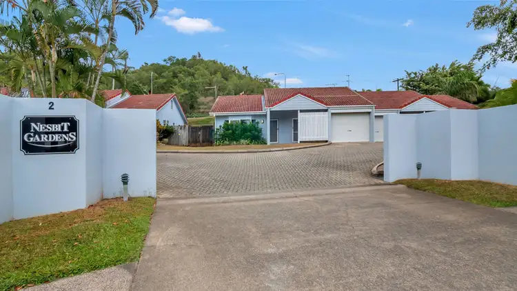 2/2 Nesbit Street, Whitfield QLD 4870
