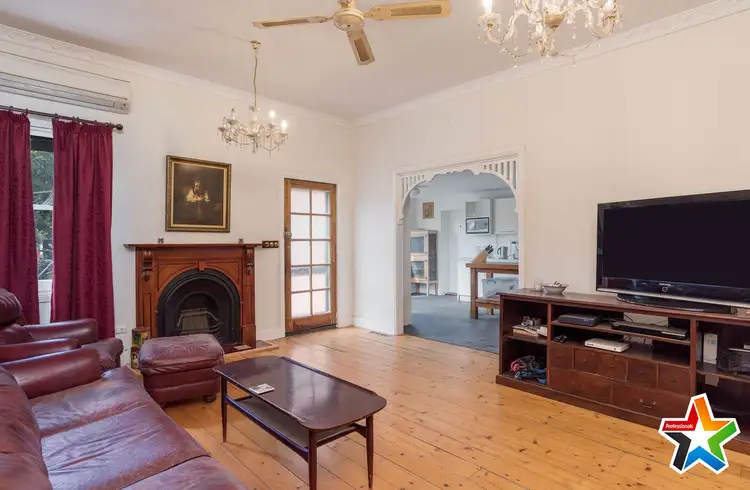 2 Irvine Street, Mount Evelyn VIC 3796