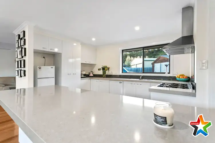 Sixth view of Homely house listing, 44 Croydondale Drive, Mooroolbark VIC 3138