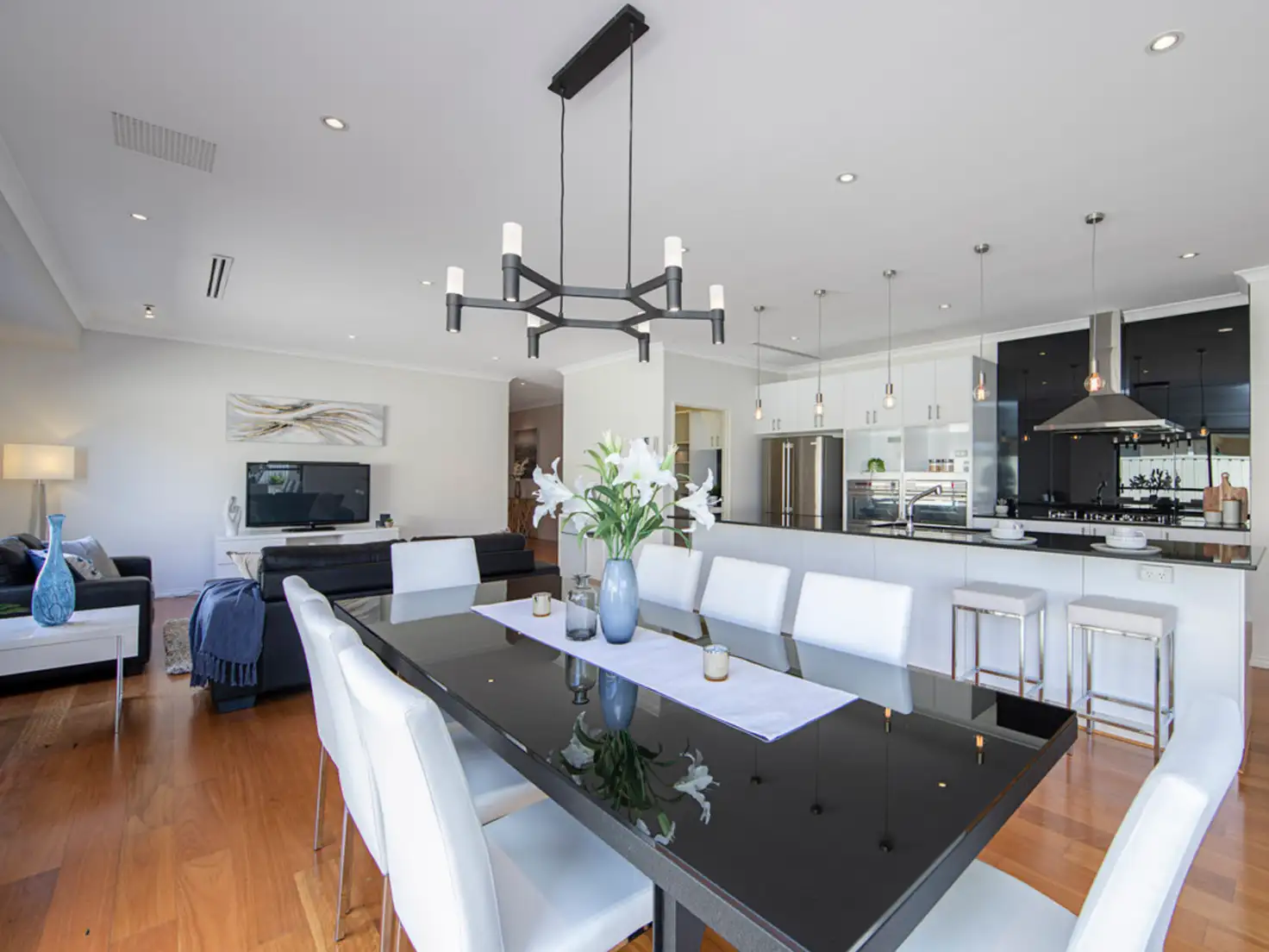Main view of Homely house listing, 20 Magnesia Road, Wattle Grove WA 6107