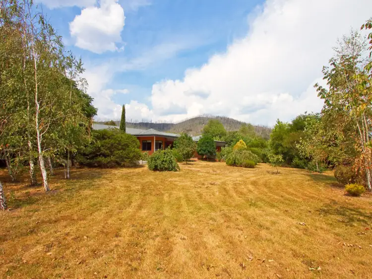 6 Seal Rock Road, Buxton VIC 3711
