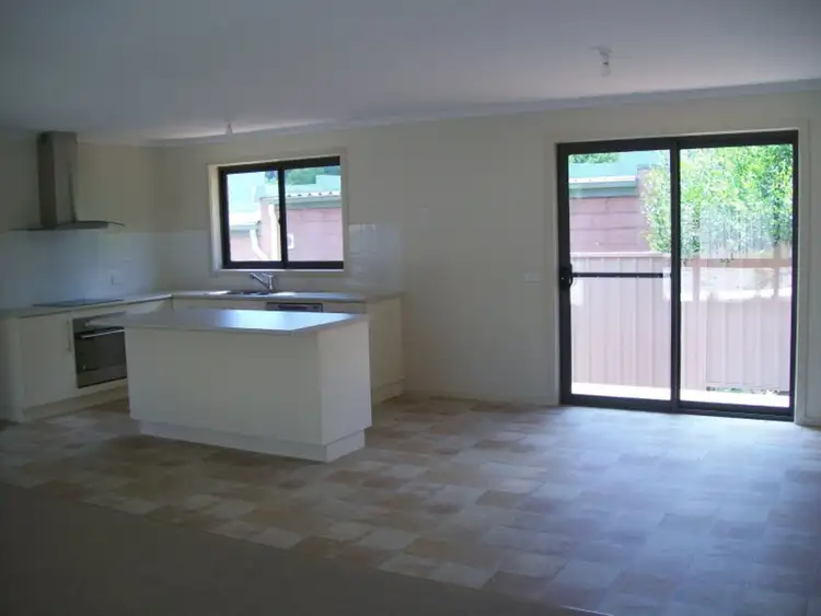 Sixth view of Homely unit listing, 8/4 Sedgwick Street, Marysville VIC 3779