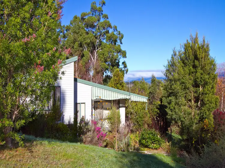 12 Gwinganna Place, Buxton VIC 3711