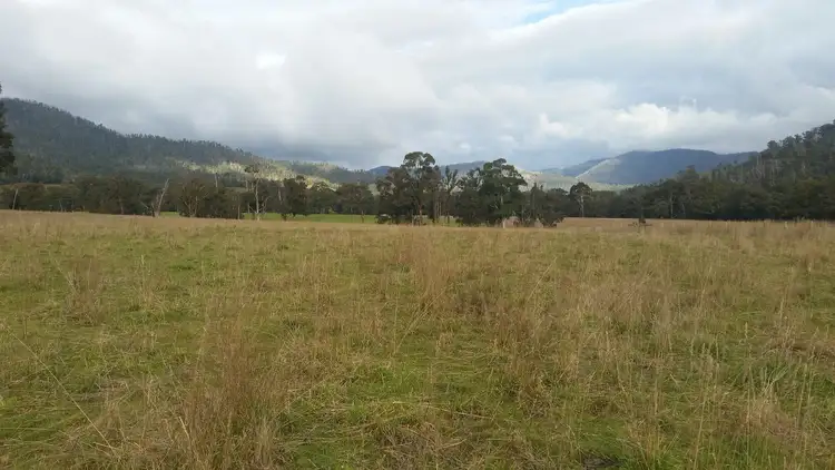 64 Maryton Lane, Marysville VIC 3779