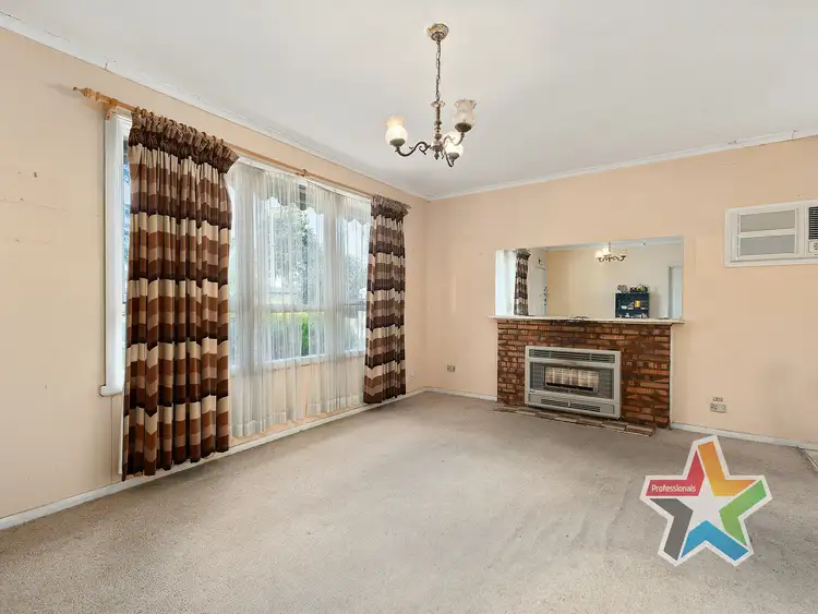 Fourth view of Homely house listing, 15 Byron Road, Kilsyth VIC 3137