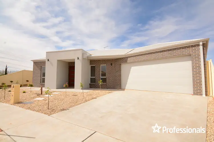 Second view of Homely house listing, 3 Midtown Drive, Mildura VIC 3500