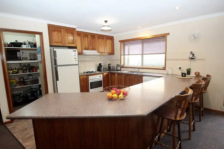 Fourth view of Homely house listing, 2 Rowles Drive, Maryborough VIC 3465