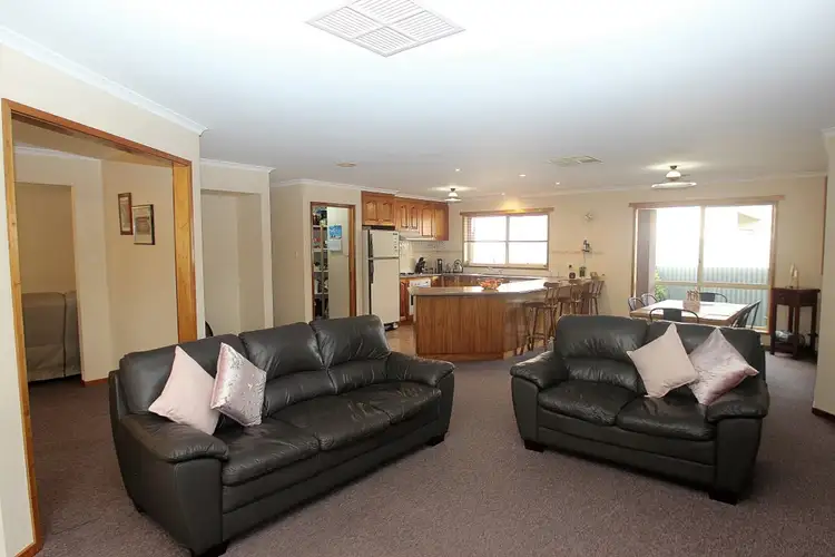 Sixth view of Homely house listing, 2 Rowles Drive, Maryborough VIC 3465