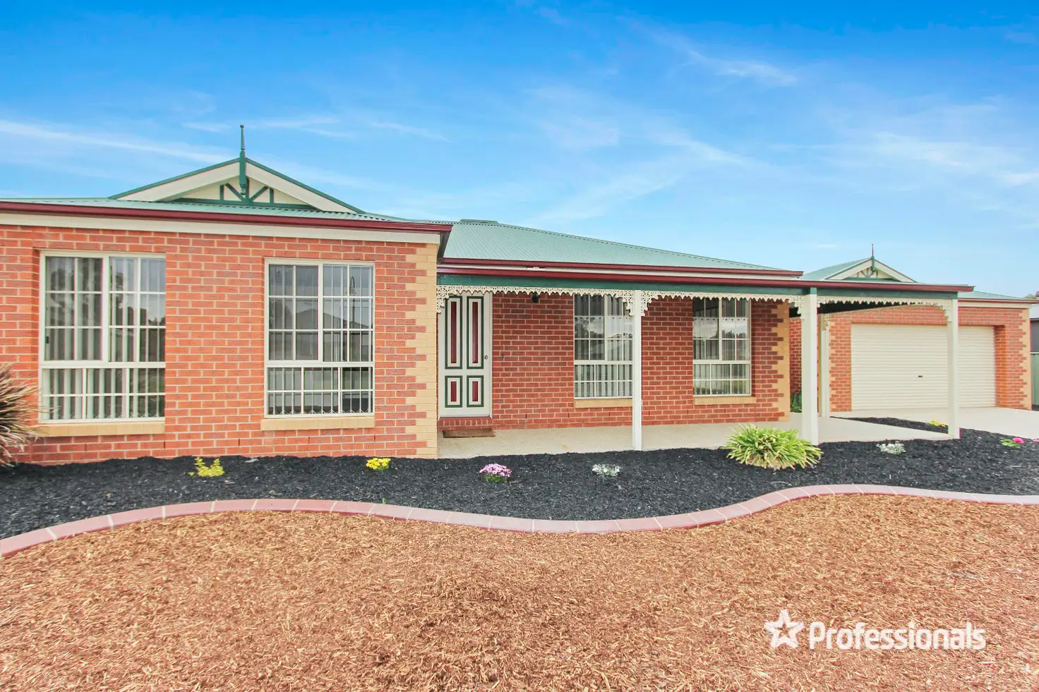 Main view of Homely house listing, 4 Lyndam Avenue, Maiden Gully VIC 3551