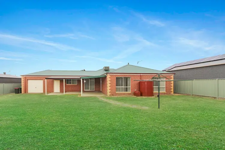 Fifth view of Homely house listing, 4 Lyndam Avenue, Maiden Gully VIC 3551