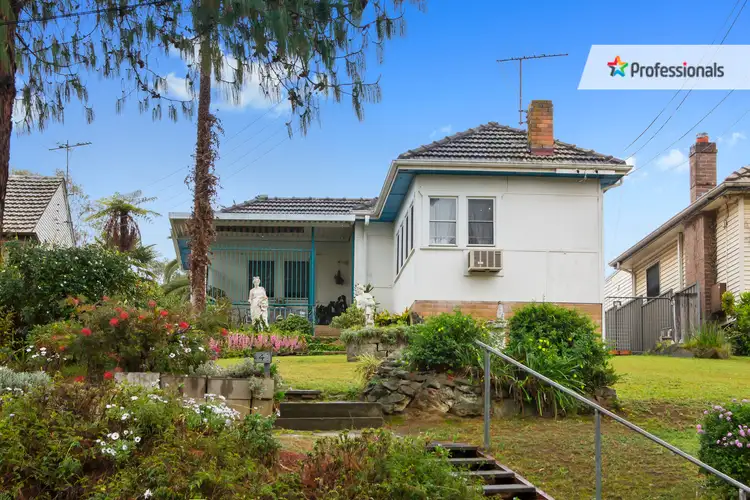 6 Casula Road, Casula NSW 2170