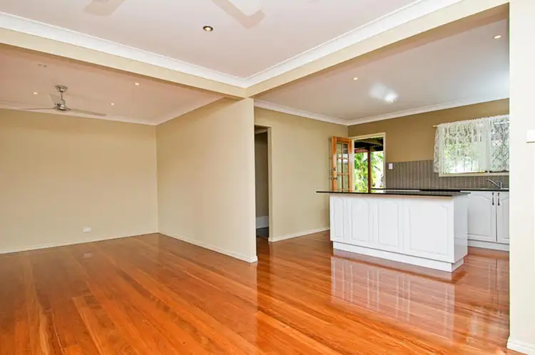 106 Robert Street, Labrador QLD 4215