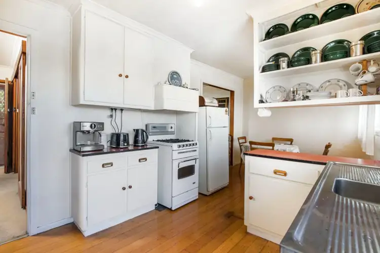Fifth view of Homely house listing, 5 Marrson Place, Glenroy VIC 3046