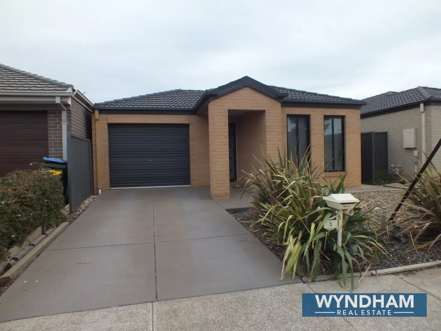Main view of Homely house listing, 5 Hawkstone Road, Manor Lakes VIC 3024