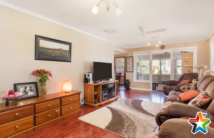 Fifth view of Homely house listing, 2 Williams Crescent, Woori Yallock VIC 3139