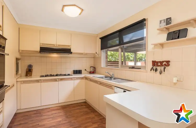 Fifth view of Homely house listing, 2 Summerhill Park Drive, Mooroolbark VIC 3138