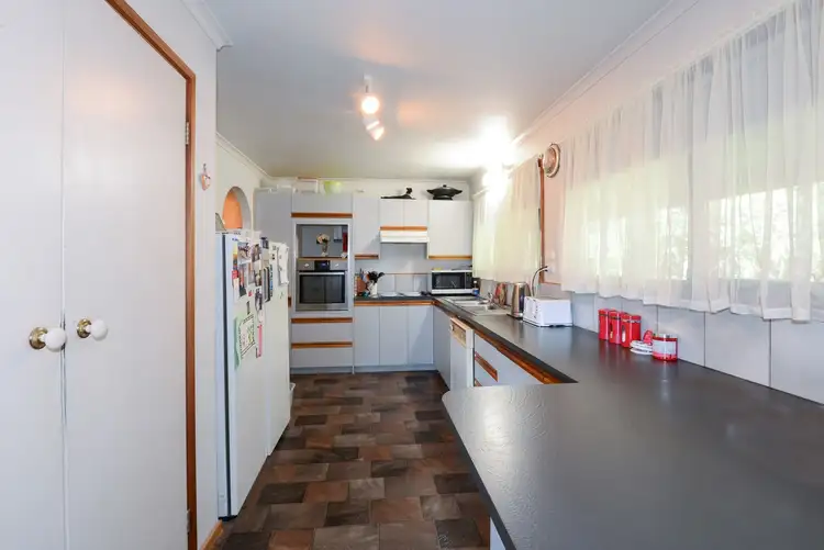 Fifth view of Homely house listing, 15 Grand Panorama Court, Launching Place VIC 3139