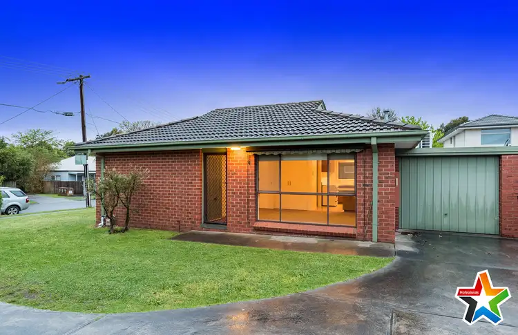 Main view of Homely unit listing, 1/5 McComb Street, Lilydale VIC 3140