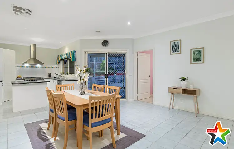 2/64 Cardigan Road, Mooroolbark VIC 3138
