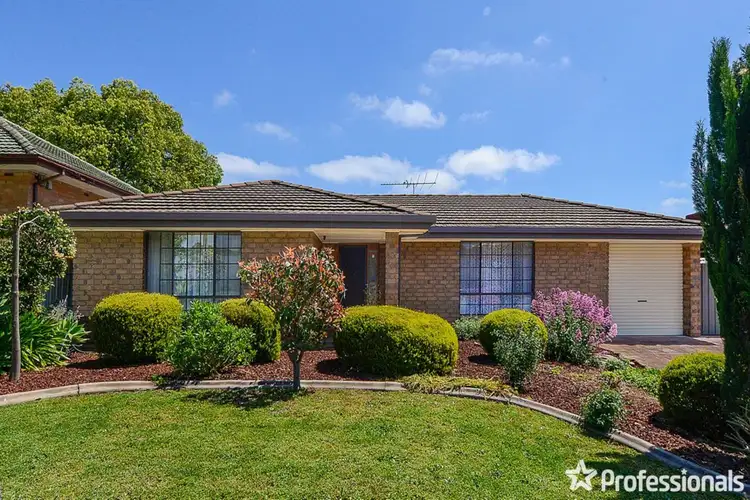 8 Sharon Road, Ridgehaven SA 5097