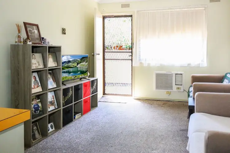 Second view of Homely unit listing, 3/1 Cliff Avenue, Strathdale VIC 3550