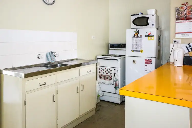 Fourth view of Homely unit listing, 3/1 Cliff Avenue, Strathdale VIC 3550