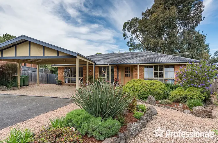 2 Mitarm Close, Mount Evelyn VIC 3796
