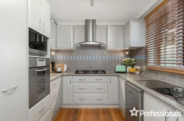 Fourth view of Homely house listing, 2 Mitarm Close, Mount Evelyn VIC 3796