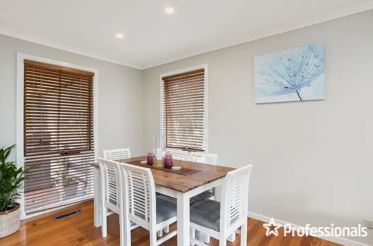Fifth view of Homely house listing, 2 Mitarm Close, Mount Evelyn VIC 3796
