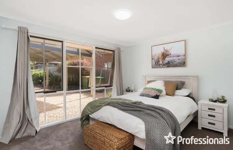 Sixth view of Homely house listing, 2 Mitarm Close, Mount Evelyn VIC 3796