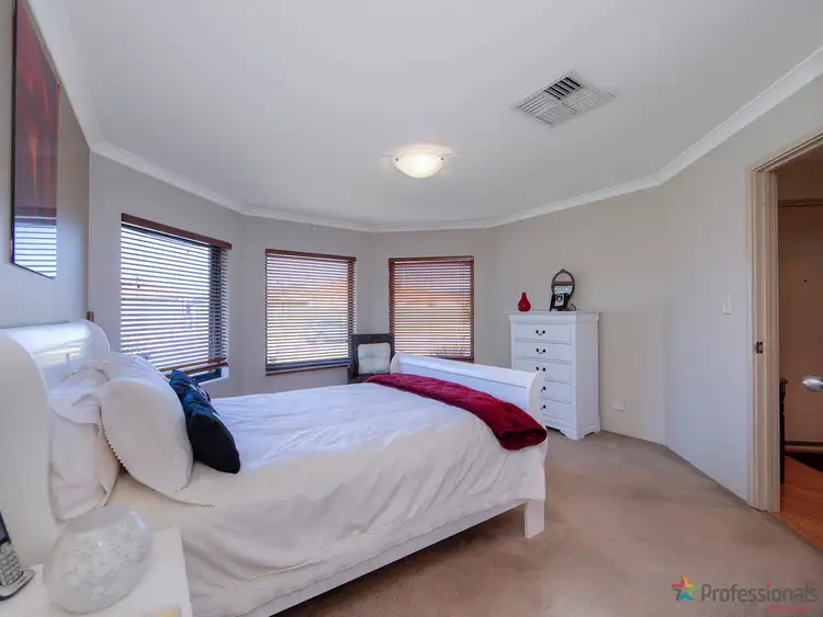 Fifth view of Homely house listing, 11 Excalibur Chase, Wattle Grove WA 6107