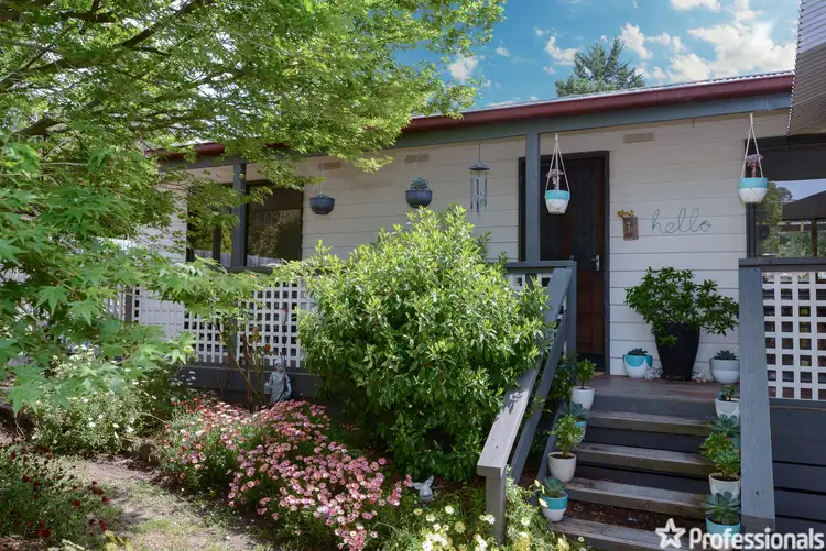 Main view of Homely house listing, 8 Ridge Court, Launching Place VIC 3139