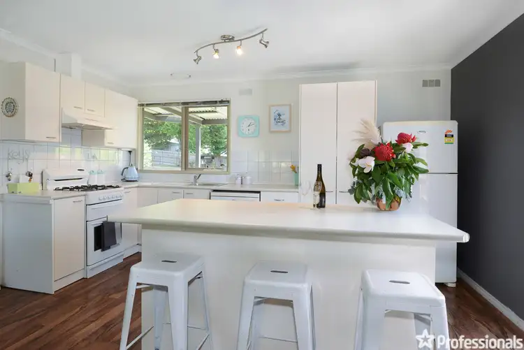Third view of Homely house listing, 8 Ridge Court, Launching Place VIC 3139