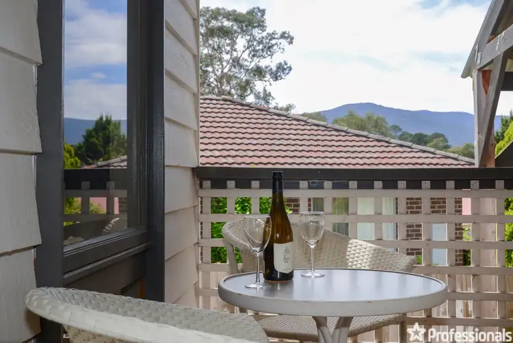 Fifth view of Homely house listing, 8 Ridge Court, Launching Place VIC 3139