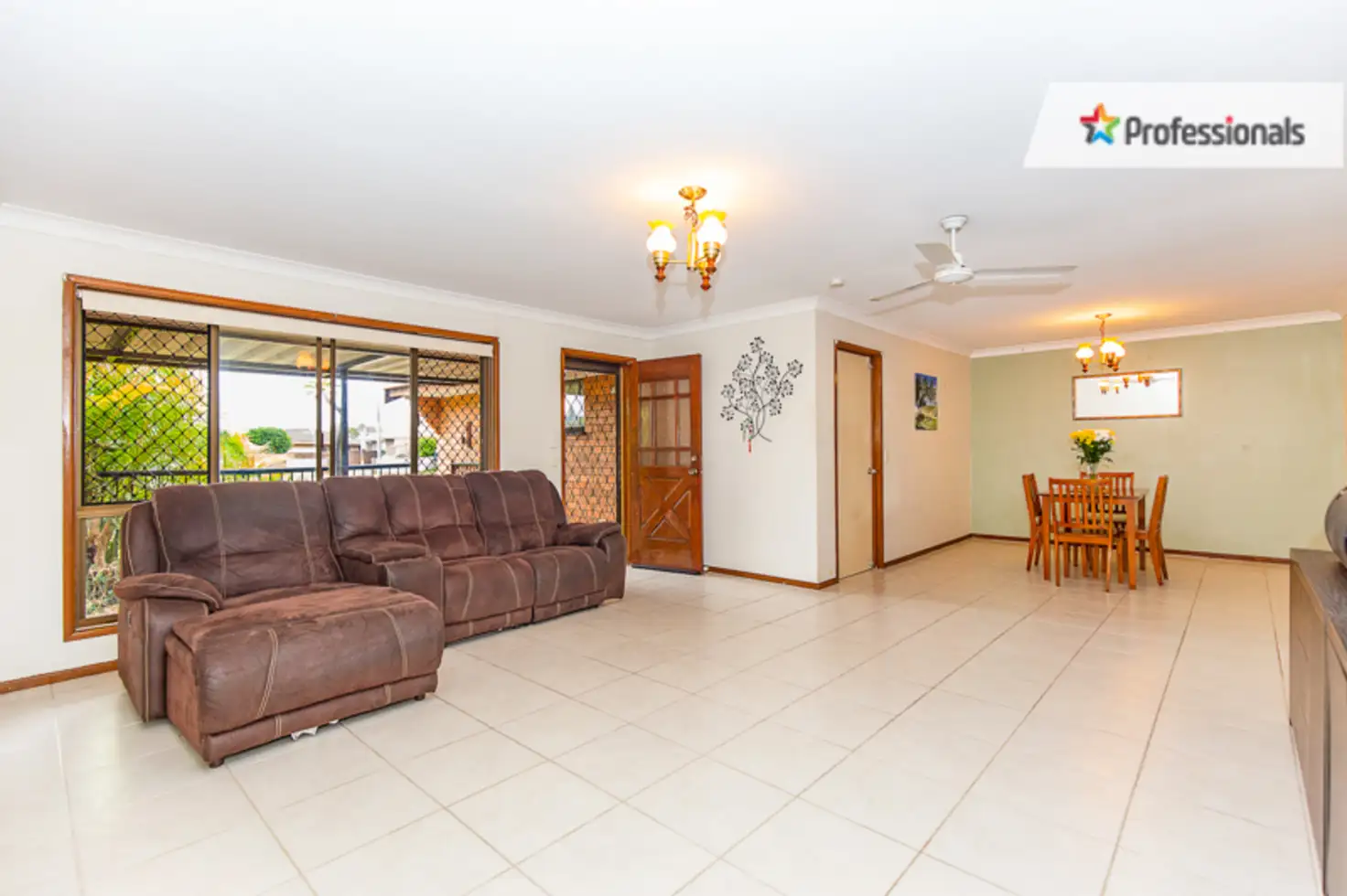 Main view of Homely semi-detached listing, 2/2 Red Bass Avenue, Tweed Heads West NSW 2485