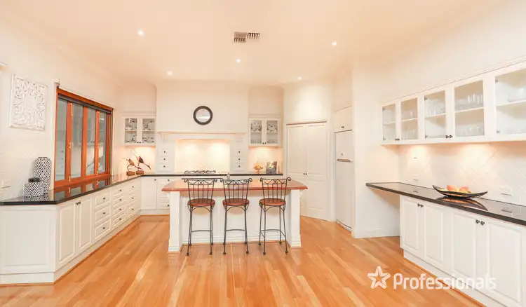 Second view of Homely house listing, 6 Grandview Way, Mildura VIC 3500